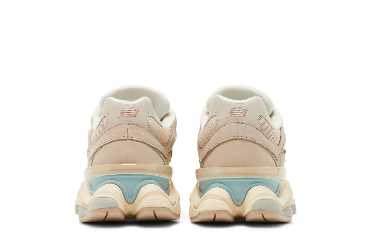New Balance 9060 Ivory Cream Pink Sand sneaker afbeelding 6 - stylecode U9060WCG