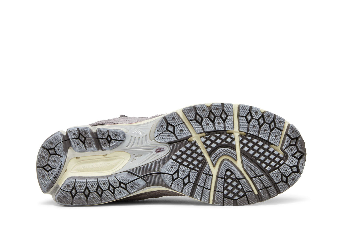 New Balance 2002R Protection Pack Lunar New Year Dusty Lilac sneaker afbeelding 4 - stylecode M2002RDY