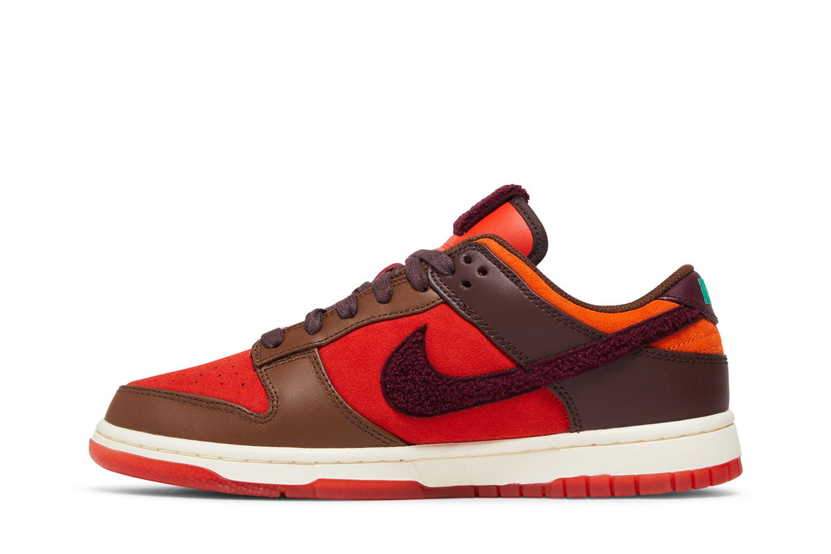 Nike Dunk Low Retro PRM Year of the Rabbit Light Crimson (2023) sneaker afbeelding 3 - stylecode FD4203-661