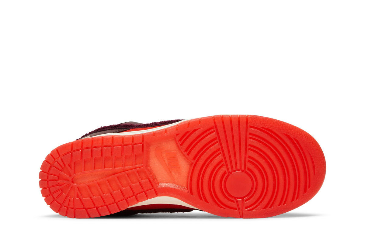 Nike Dunk Low Retro PRM Year of the Rabbit Light Crimson (2023) sneaker afbeelding 4 - stylecode FD4203-661