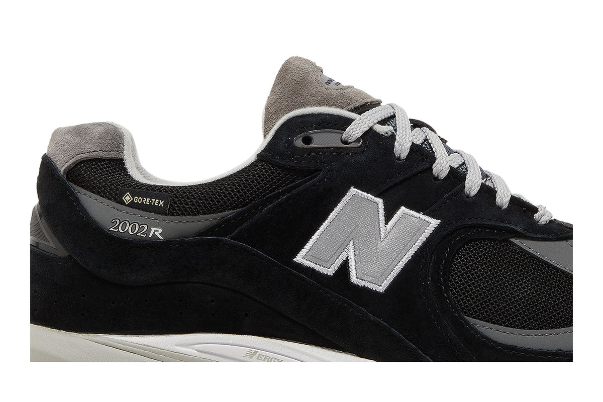 New Balance 2002R Gore-Tex Black Castlerock sneaker afbeelding 2 - stylecode M2002RXD
