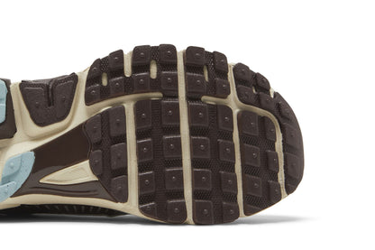 Nike Zoom Vomero 5 Earth Fossil (Women's) sneaker afbeelding 5 - stylecode FD9920-022