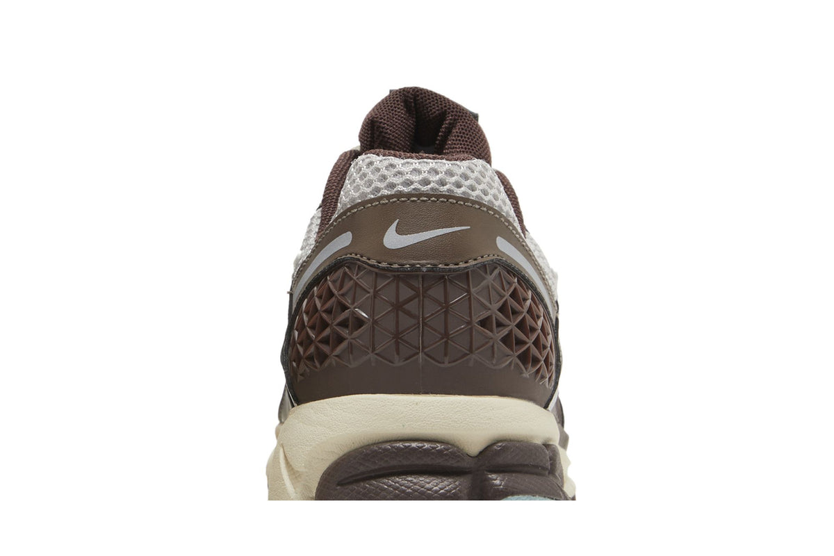 Nike Zoom Vomero 5 Earth Fossil (Women's) sneaker afbeelding 7 - stylecode FD9920-022