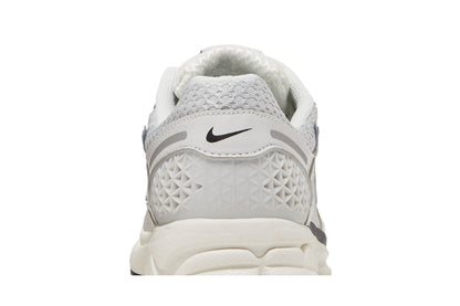 Nike Zoom Vomero 5 Photon Dust Metallic Silver (Women's) sneaker afbeelding 7 - stylecode FD0884-025
