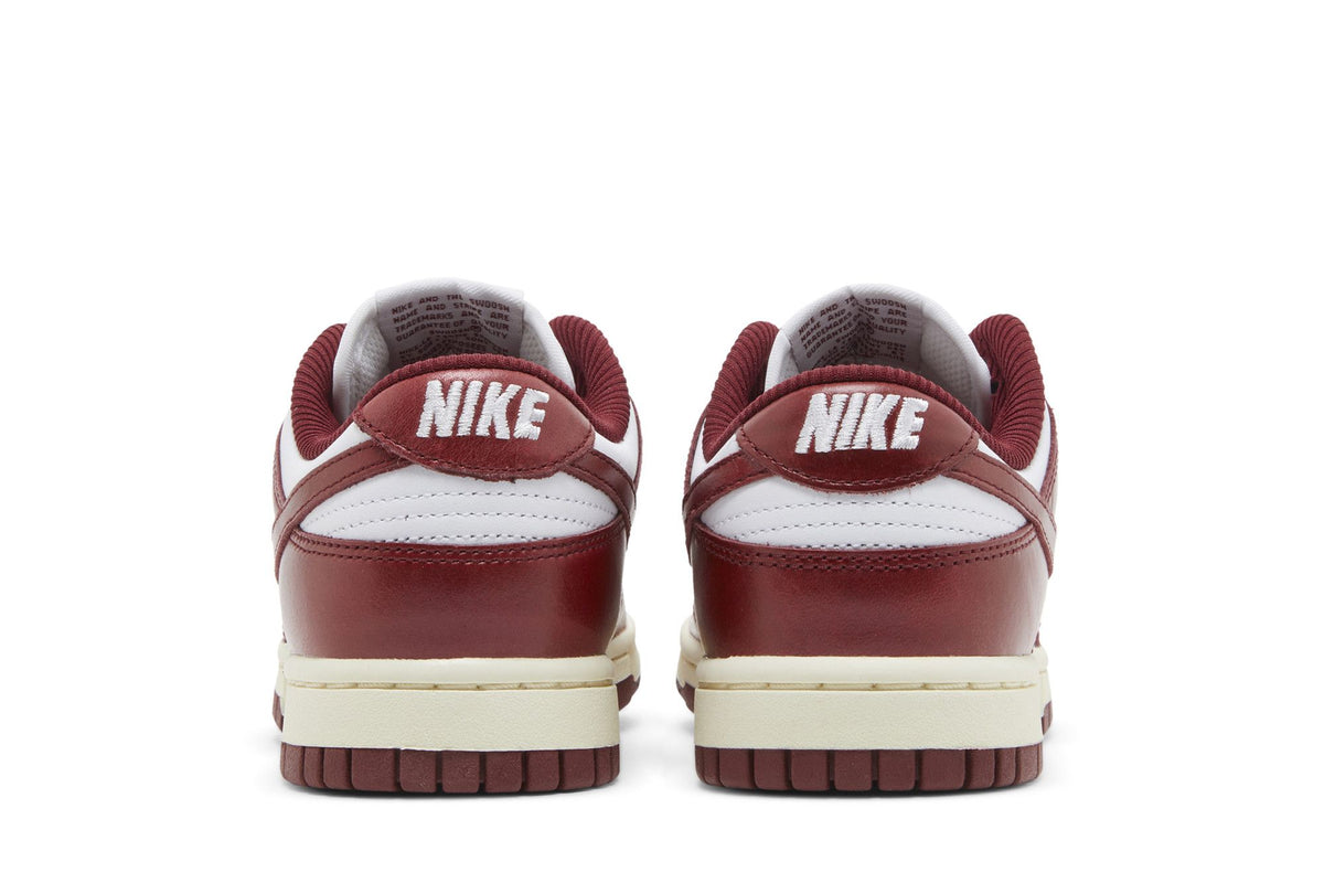 Nike Dunk Low PRM Vintage Team Red (Women's) sneaker afbeelding 6 - stylecode FJ4555-100