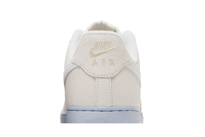 Nike Air Force 1 Low '07 LV8 EMB Summit White Blue Whisper sneaker afbeelding 7 - stylecode DV0787-100