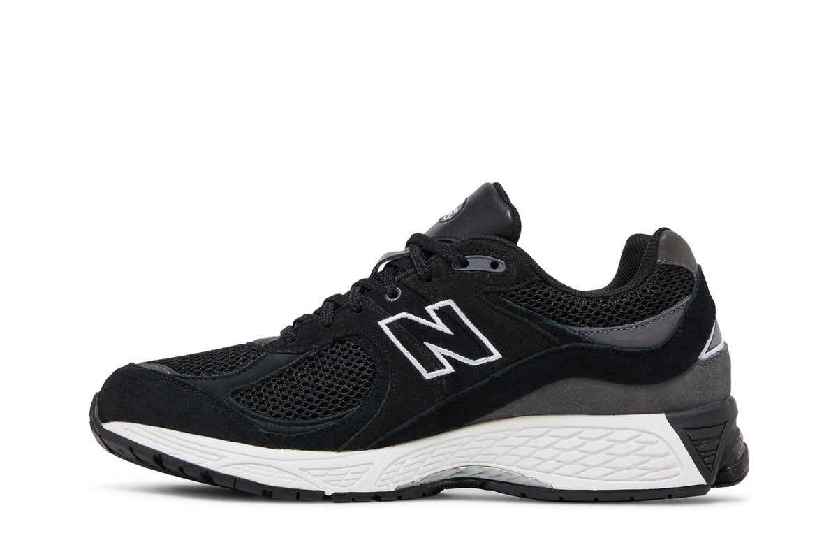 New Balance 2002R Black Dark Grey White sneaker afbeelding 3 - stylecode M2002RBM