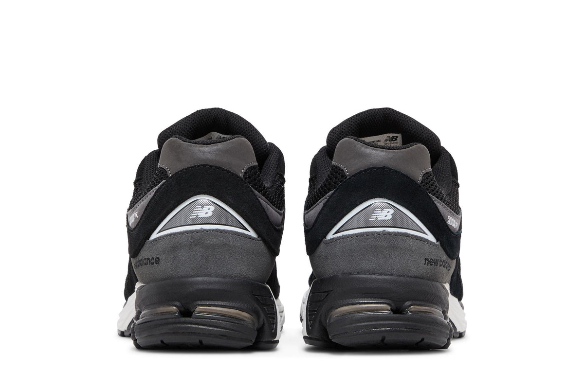 New Balance 2002R Black Dark Grey White sneaker afbeelding 6 - stylecode M2002RBM
