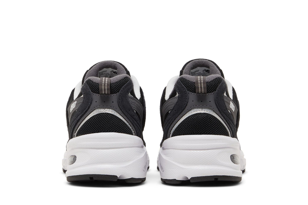 New Balance 530 Classic Black Grey sneaker afbeelding 6 - stylecode MR530CC