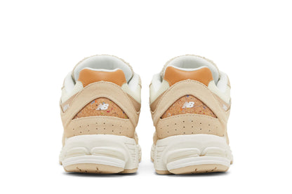 New Balance 2002R Sandstone sneaker afbeelding 6 - stylecode M2002RSC