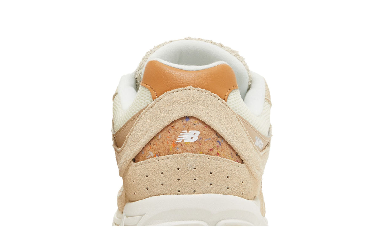 New Balance 2002R Sandstone sneaker afbeelding 7 - stylecode M2002RSC