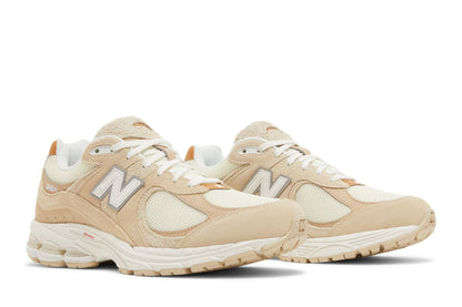 New Balance 2002R Sandstone sneaker afbeelding 8 - stylecode M2002RSC