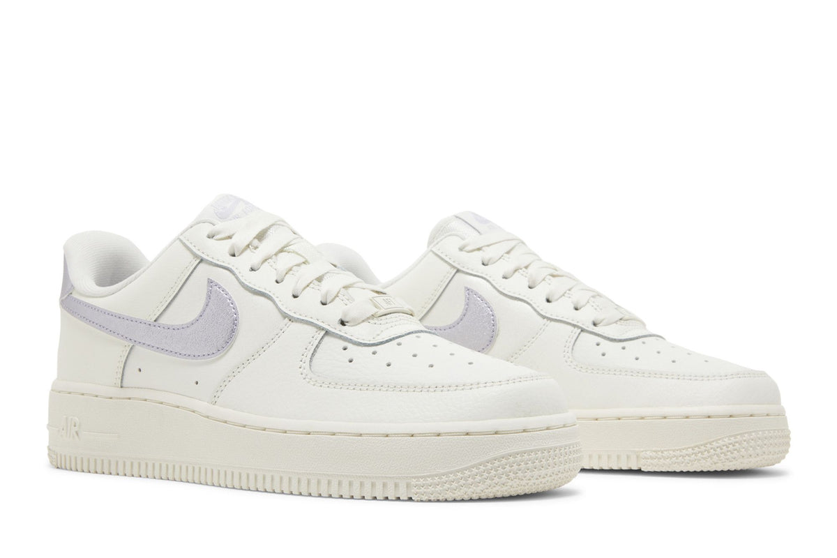 Nike Air Force 1 Low '07 Sail Oxygen Purple (Women's) sneaker afbeelding 8 - stylecode DV7470-100