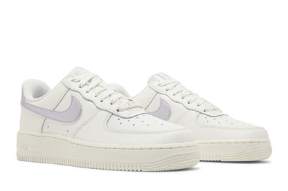Nike Air Force 1 Low '07 Sail Oxygen Purple (Women's) sneaker afbeelding 8 - stylecode DV7470-100