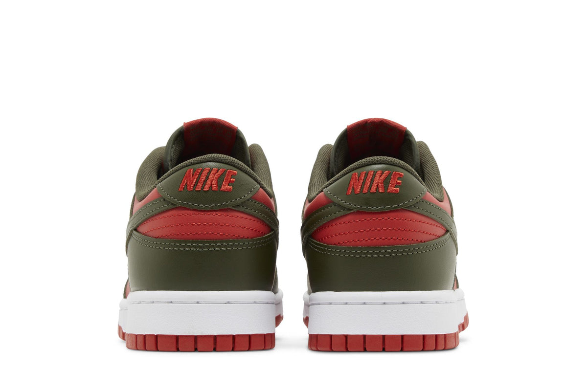 Nike Dunk Low Mystic Red Cargo Khaki sneaker afbeelding 6 - stylecode DV0833-600