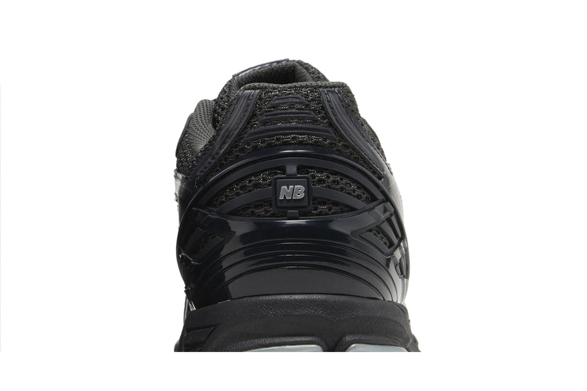 New Balance 1906R Black Metallic Silver sneaker afbeelding 7 - stylecode M1906RJB
