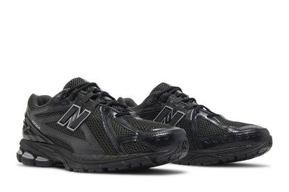 New Balance 1906R Black Metallic Silver sneaker afbeelding 8 - stylecode M1906RJB