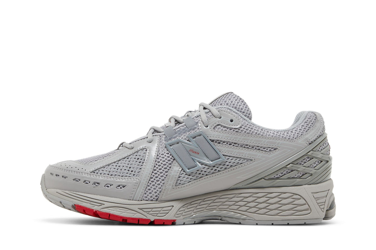 New Balance 1906R Grey Deep Red sneaker afbeelding 3 - stylecode M1906RJC