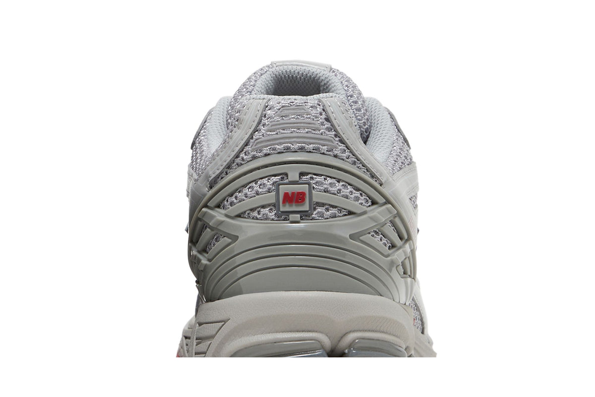 New Balance 1906R Grey Deep Red sneaker afbeelding 7 - stylecode M1906RJC