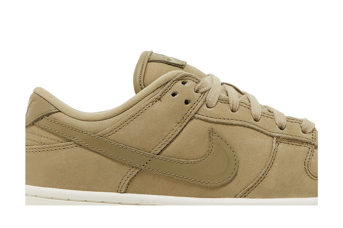 Nike Dunk Low PRM Neutral Olive (Women's) sneaker afbeelding 2 - stylecode DV7415-200