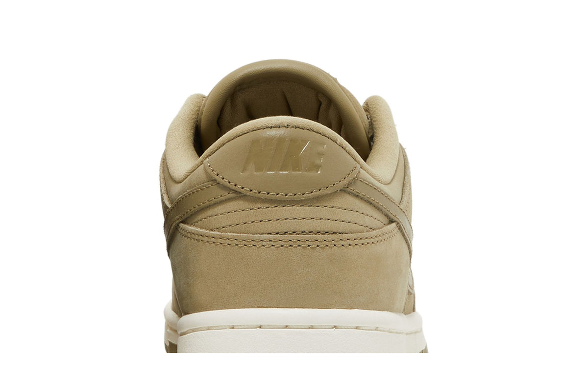 Nike Dunk Low PRM Neutral Olive (Women's) sneaker afbeelding 7 - stylecode DV7415-200