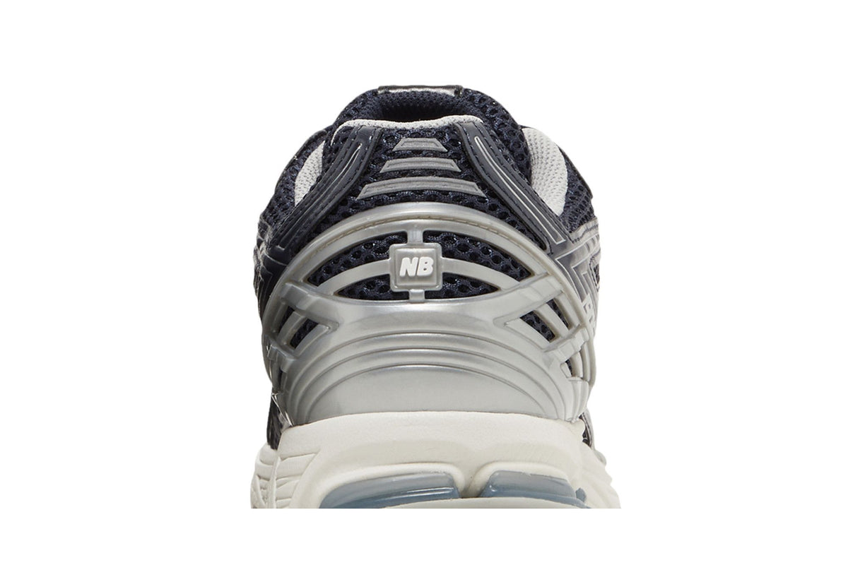 New Balance 1906R Eclipse Navy sneaker afbeelding 7 - stylecode M1906RCA