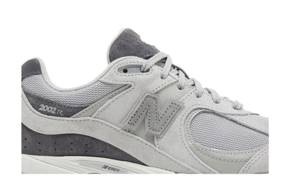 New Balance 2002R Light Dark Grey sneaker afbeelding 2 - stylecode M2002RJD