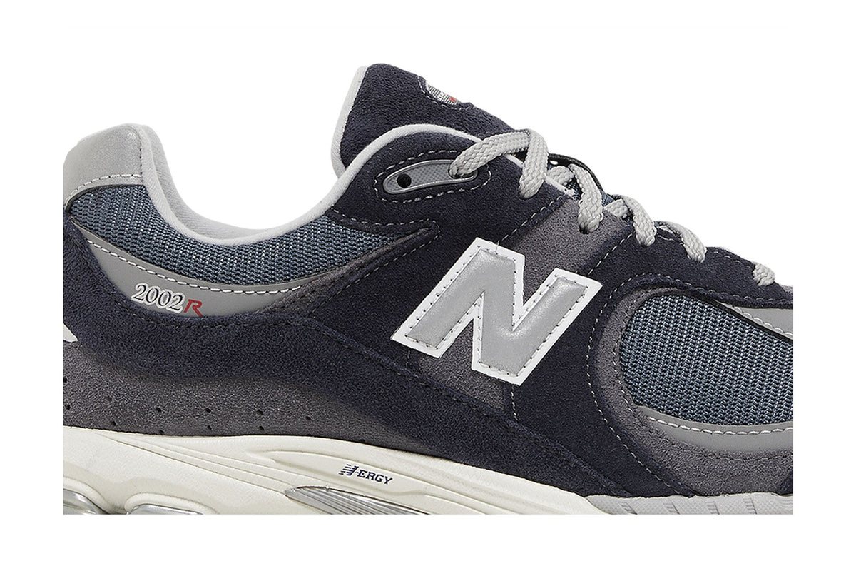 New Balance 2002R Eclipse Raincloud sneaker afbeelding 2 - stylecode M2002RSF