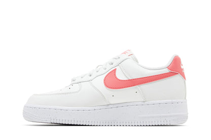Nike Air Force 1 Low '07 Next Nature Summit White Sea Coral (Women's) sneaker afbeelding 3 - stylecode DV3808-100