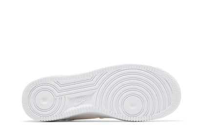Nike Air Force 1 Low '07 Next Nature Summit White Sea Coral (Women's) sneaker afbeelding 4 - stylecode DV3808-100