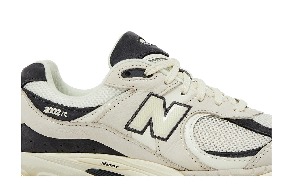 New Balance 2002R Shoe Palace 30th Anniversary Lands End sneaker afbeelding 2 - stylecode M2002RSP