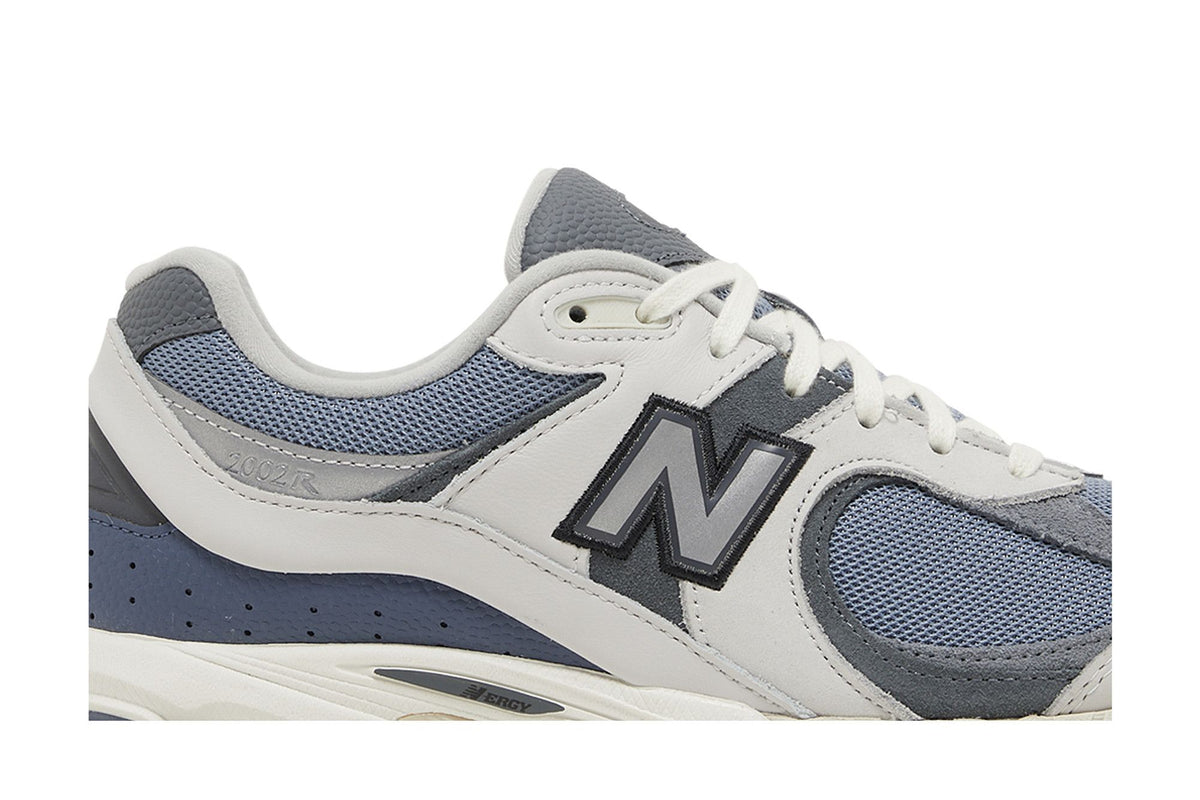 New Balance 2002R atmos Cybernetics Blue sneaker afbeelding 2 - stylecode M2002RAN