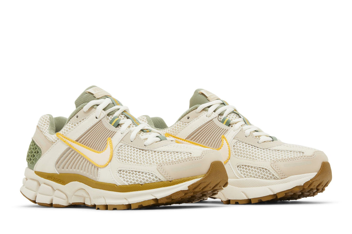 Nike Zoom Vomero 5 Sail Laser Orange Medium Olive (Women's) sneaker afbeelding 8 - stylecode FQ6868-181