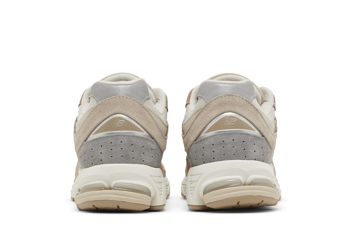 New Balance 2002R Driftwood Sandstone sneaker afbeelding 6 - stylecode M2002RSI