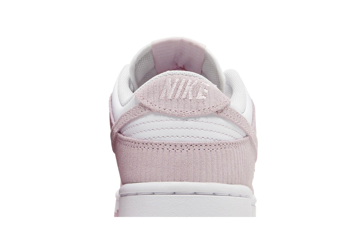 Nike Dunk Low Pink Corduroy (Women's) sneaker afbeelding 7 - stylecode FN7167-100