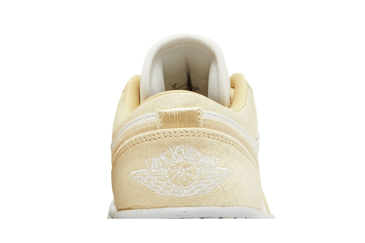 Jordan 1 Low SE Team Gold (Women's) sneaker afbeelding 7 - stylecode FN3722-701