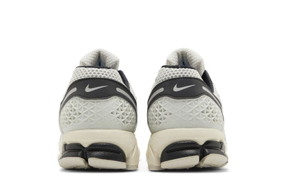 Nike Zoom Vomero 5 Supersonic Light Bone Black sneaker afbeelding 6 - stylecode FN7649-110