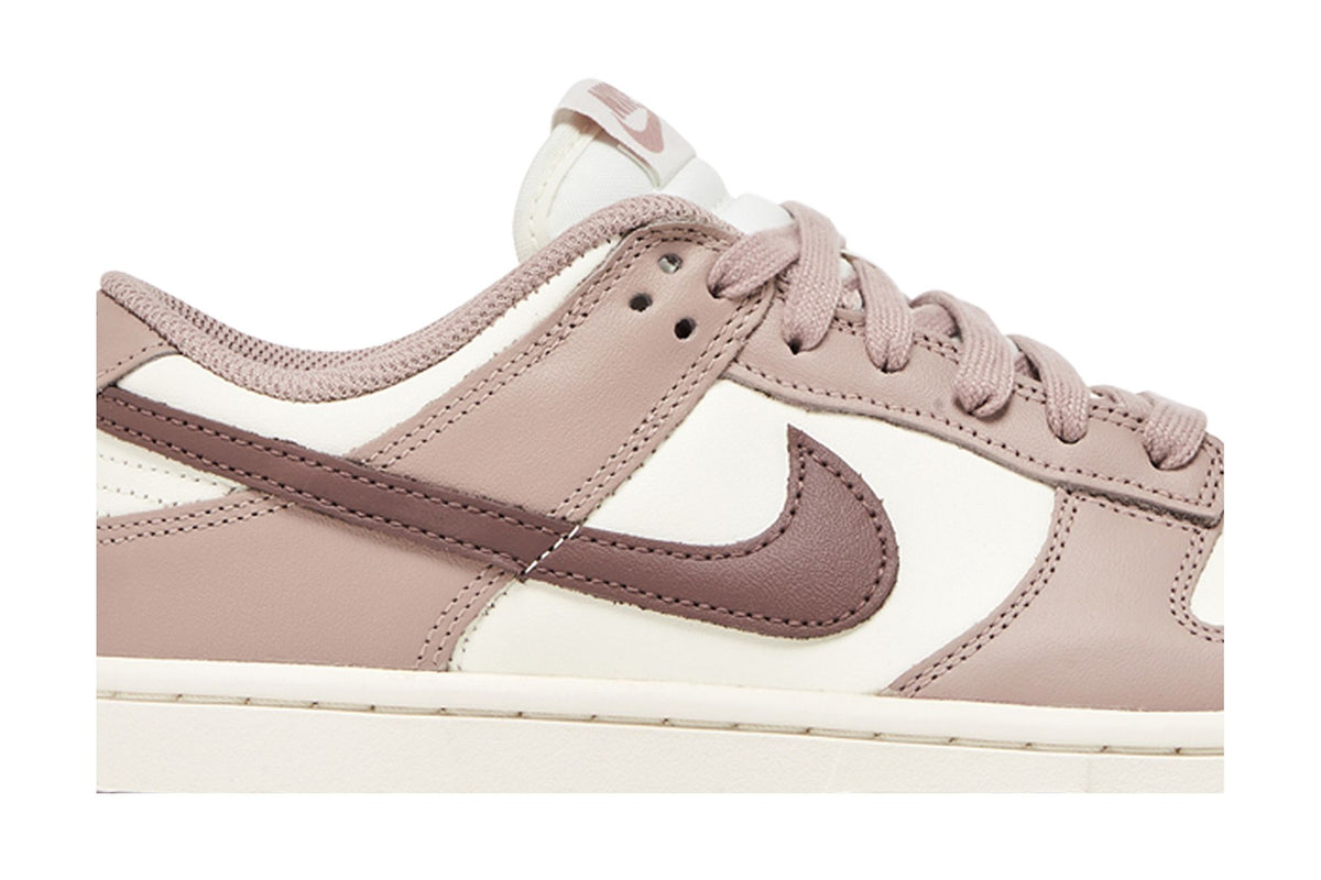 Nike Dunk Low Sail Plum Eclipse (Women's) sneaker afbeelding 2 - stylecode DD1503-125
