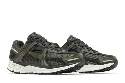 Nike Zoom Vomero 5 Sequoia (Women's) sneaker afbeelding 8 - stylecode FQ8898-325