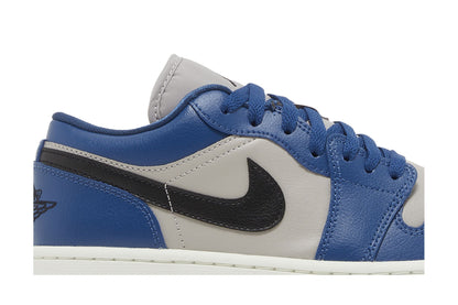 Jordan 1 Low French Blue College Grey (Women's) sneaker afbeelding 2 - stylecode DC0774-402