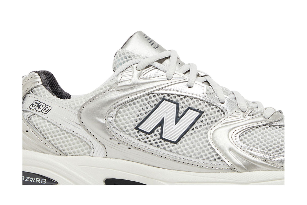 New Balance 530 Grey Matter Silver Metallic sneaker afbeelding 2 - stylecode MR530LG