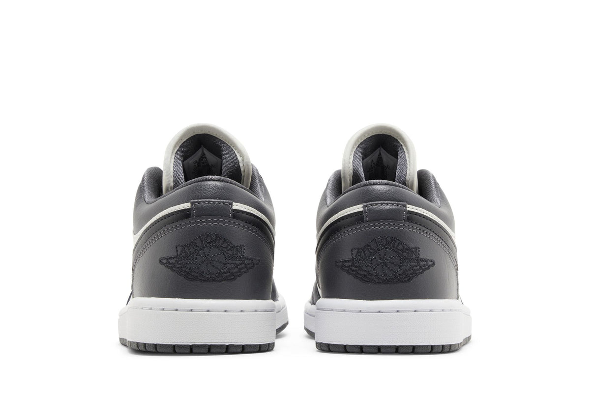 Jordan 1 Low Dark Grey (Women's) sneaker afbeelding 6 - stylecode DC0774-102