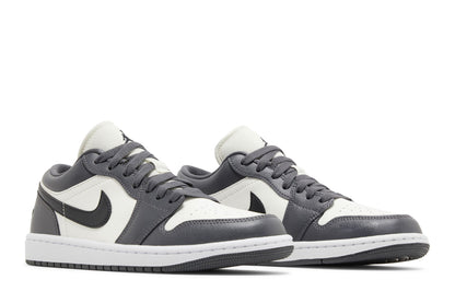 Jordan 1 Low Dark Grey (Women's) sneaker afbeelding 8 - stylecode DC0774-102