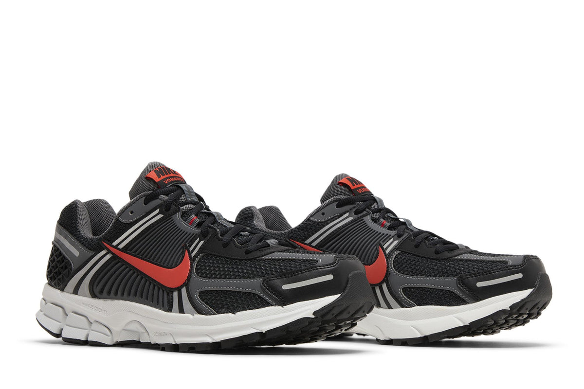 Nike Zoom Vomero 5 Black Picante Red sneaker afbeelding 8 - stylecode FB9149-001