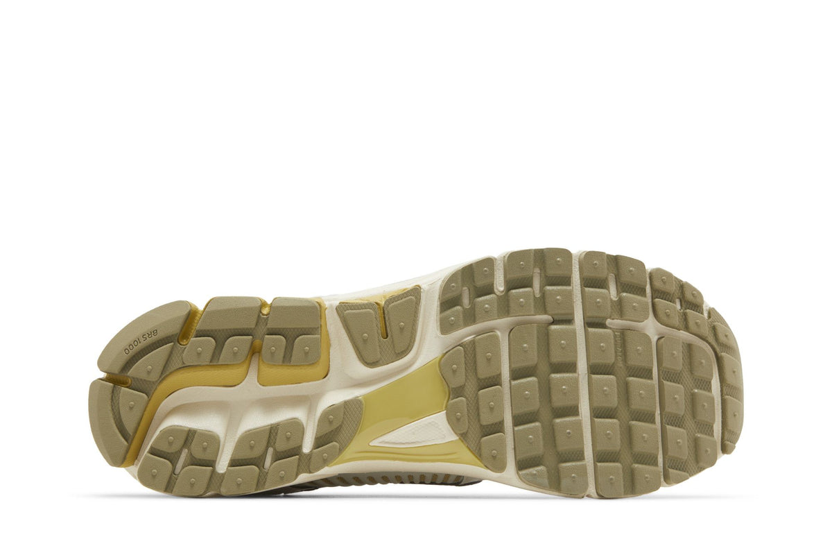 Nike Zoom Vomero 5 SP Light Bone Neutral Olive sneaker afbeelding 4 - stylecode FV0397-001