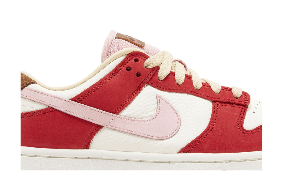 Nike Dunk Low PRM Bacon (Women's) sneaker afbeelding 2 - stylecode FB7910-600