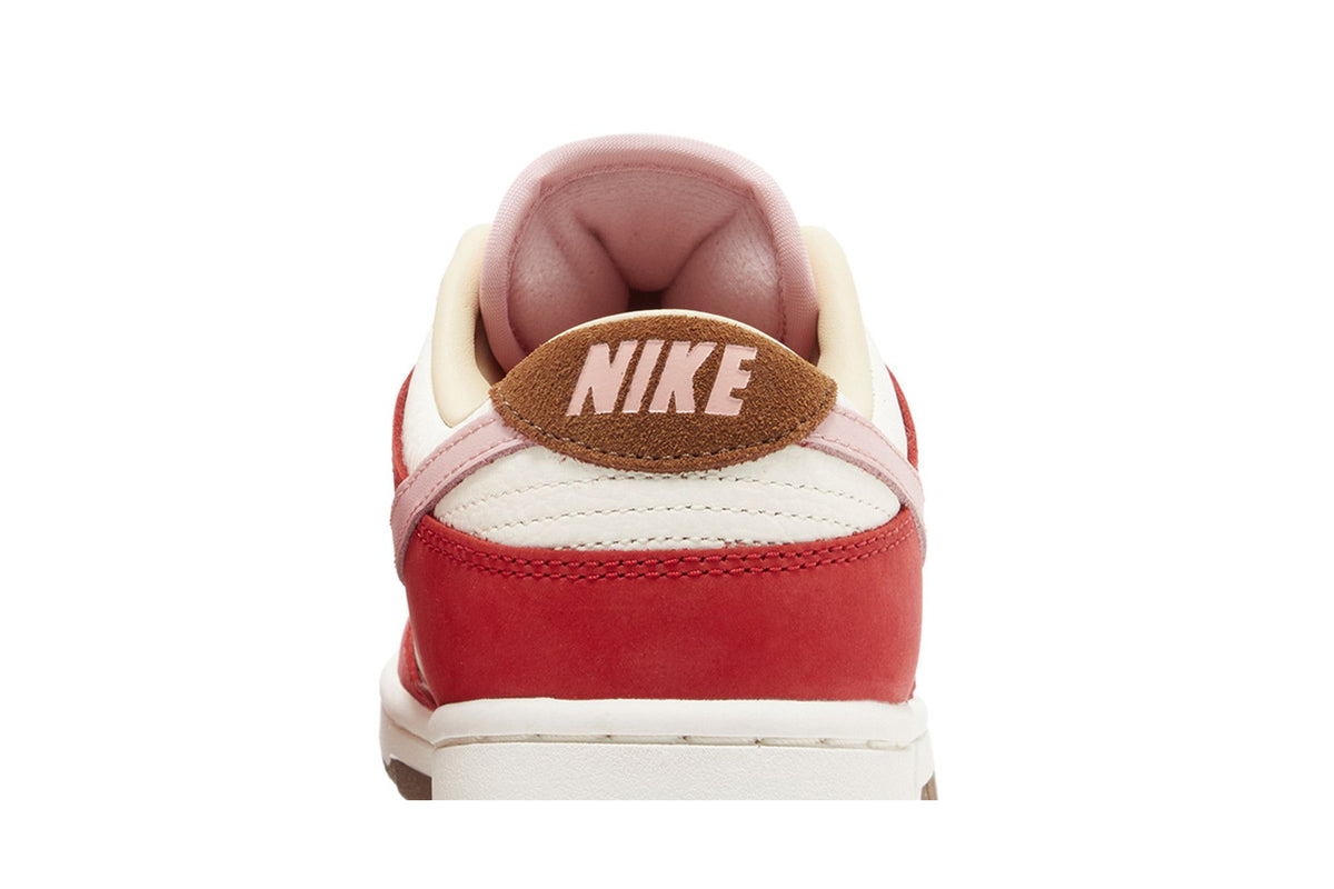 Nike Dunk Low PRM Bacon (Women's) sneaker afbeelding 7 - stylecode FB7910-600