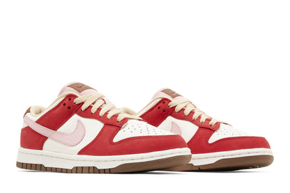 Nike Dunk Low PRM Bacon (Women's) sneaker afbeelding 8 - stylecode FB7910-600