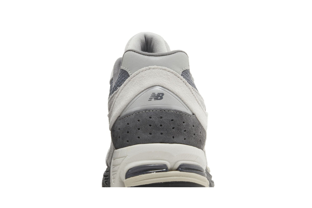 New Balance 2002R Raincloud Concrete sneaker afbeelding 7 - stylecode M2002RRW