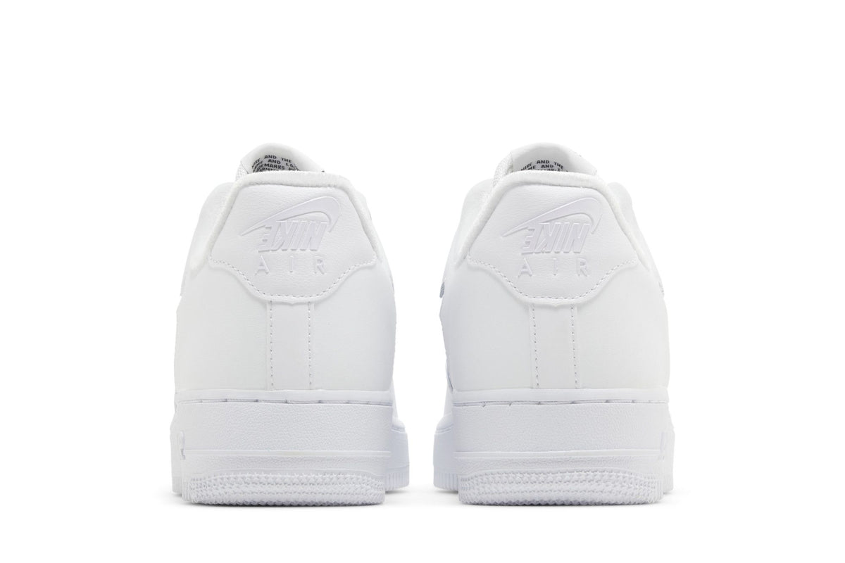 Nike Air Force 1 Low '07 SE Just Do It Triple White (Women's) sneaker afbeelding 6 - stylecode FB8251-100